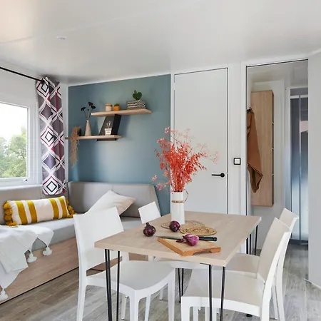 Camping Le Clos De Balleroy Room photo