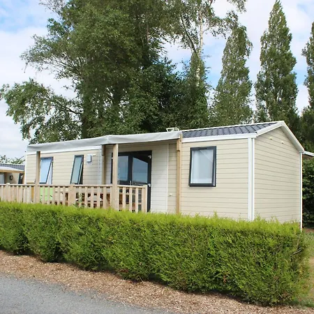 Camping Le Clos De Balleroy Exterior photo