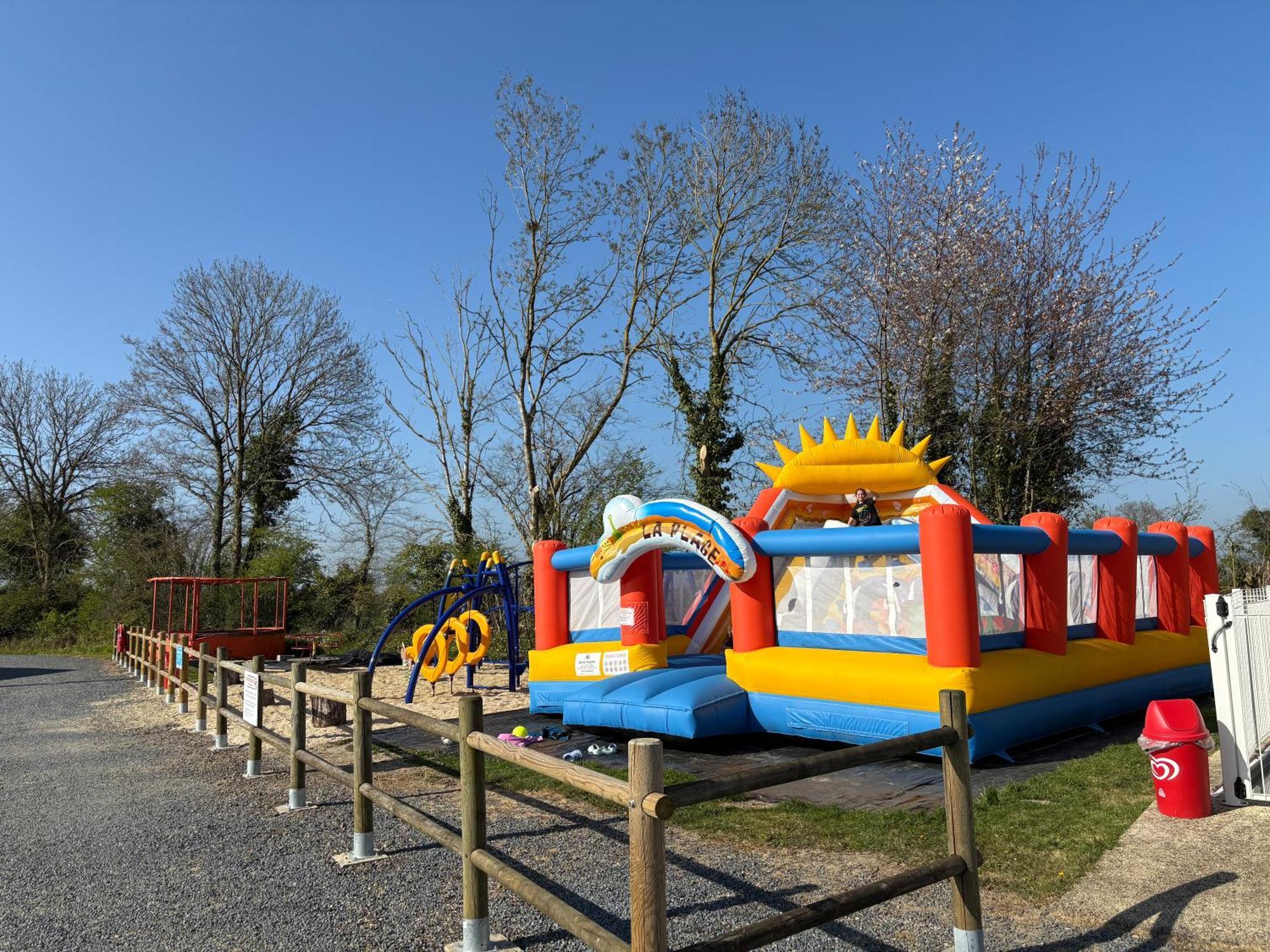 Le Clos De Campsite 3*
